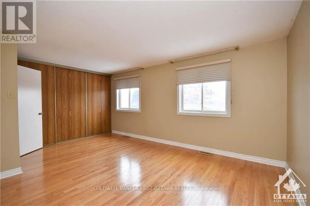 1883 DES PRAIRIES AVENUE