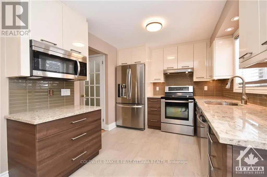 1883 DES PRAIRIES AVENUE