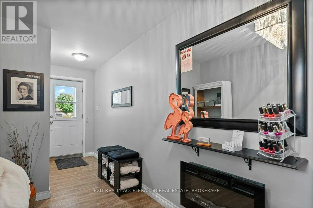 35 RIVERVIEW DRIVE