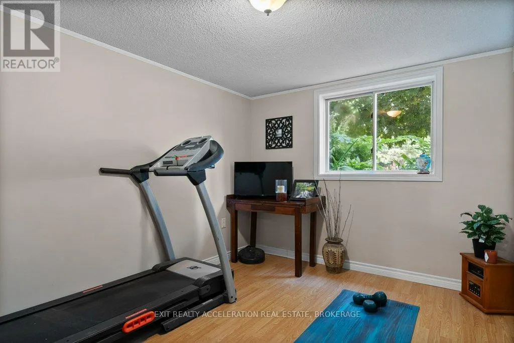 35 RIVERVIEW DRIVE