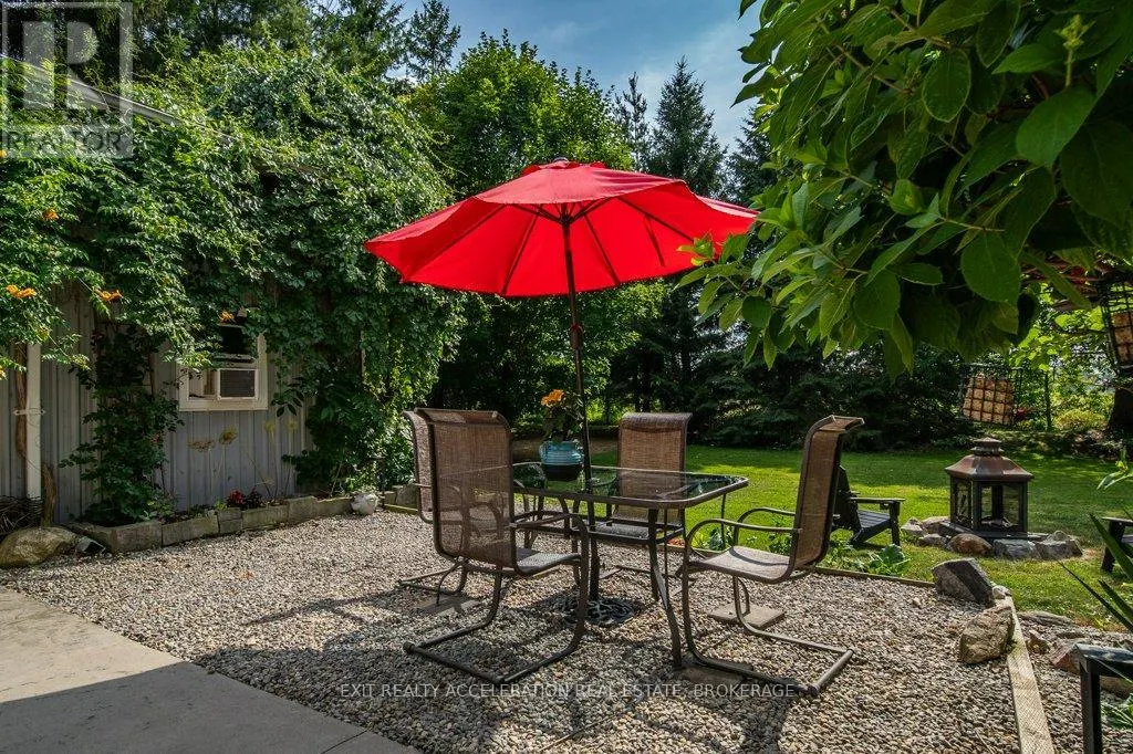 35 RIVERVIEW DRIVE