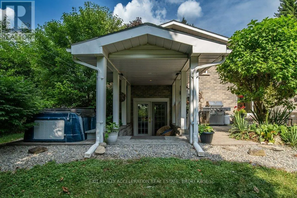 35 RIVERVIEW DRIVE
