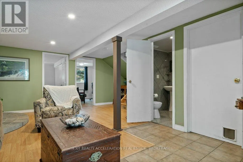 35 RIVERVIEW DRIVE
