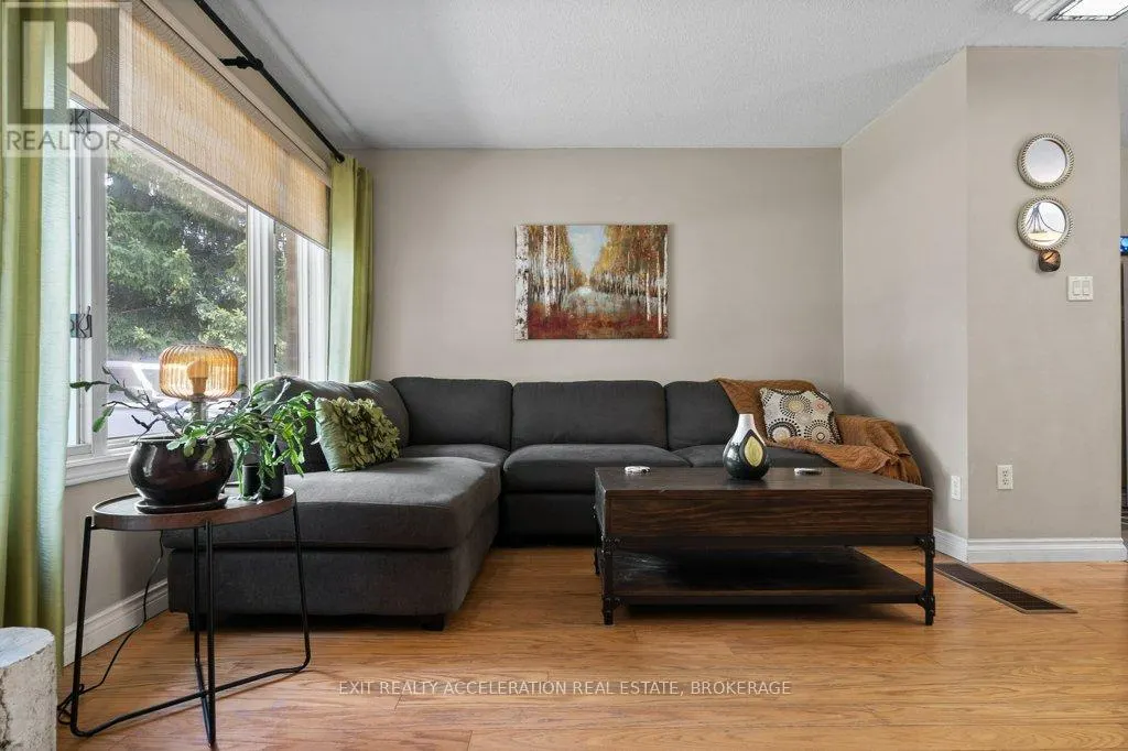 35 RIVERVIEW DRIVE