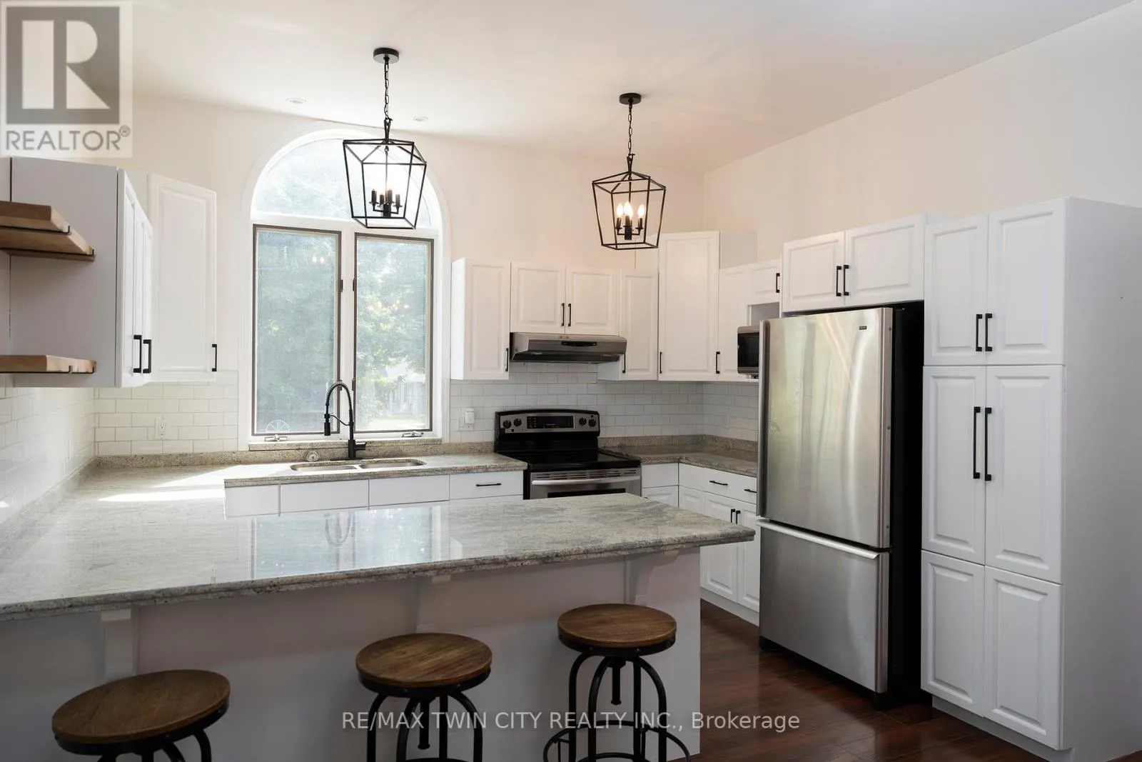 76.5 STOVER STREET E