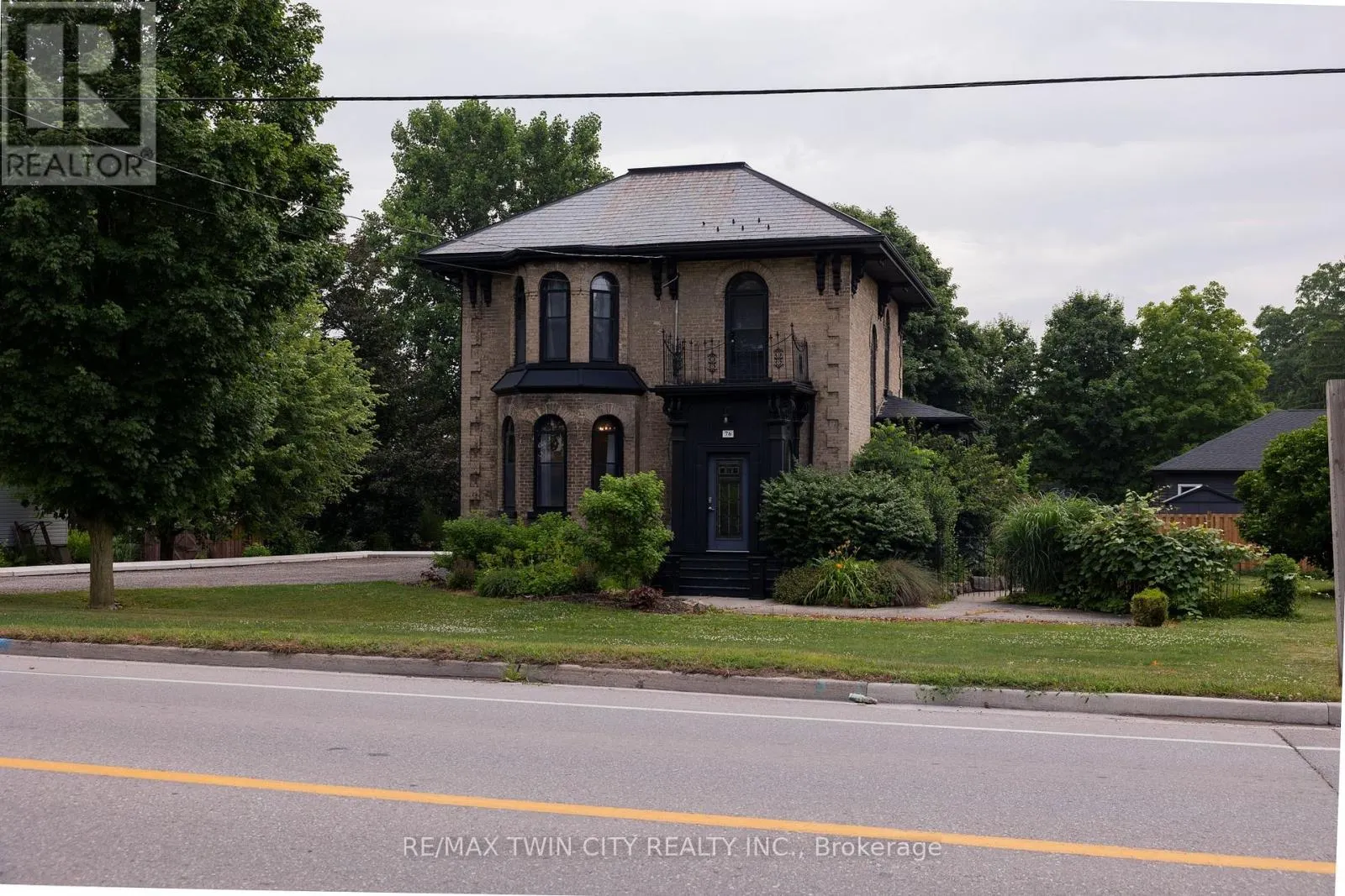 76.5 STOVER STREET E
