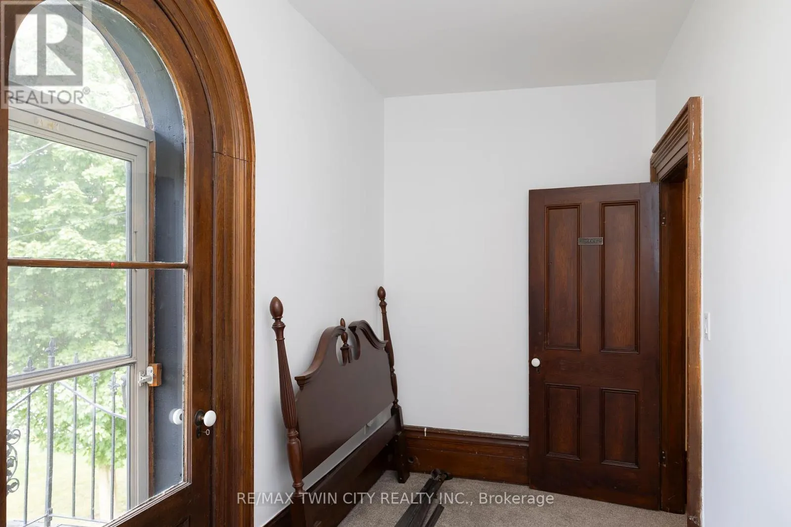 76.5 STOVER STREET E