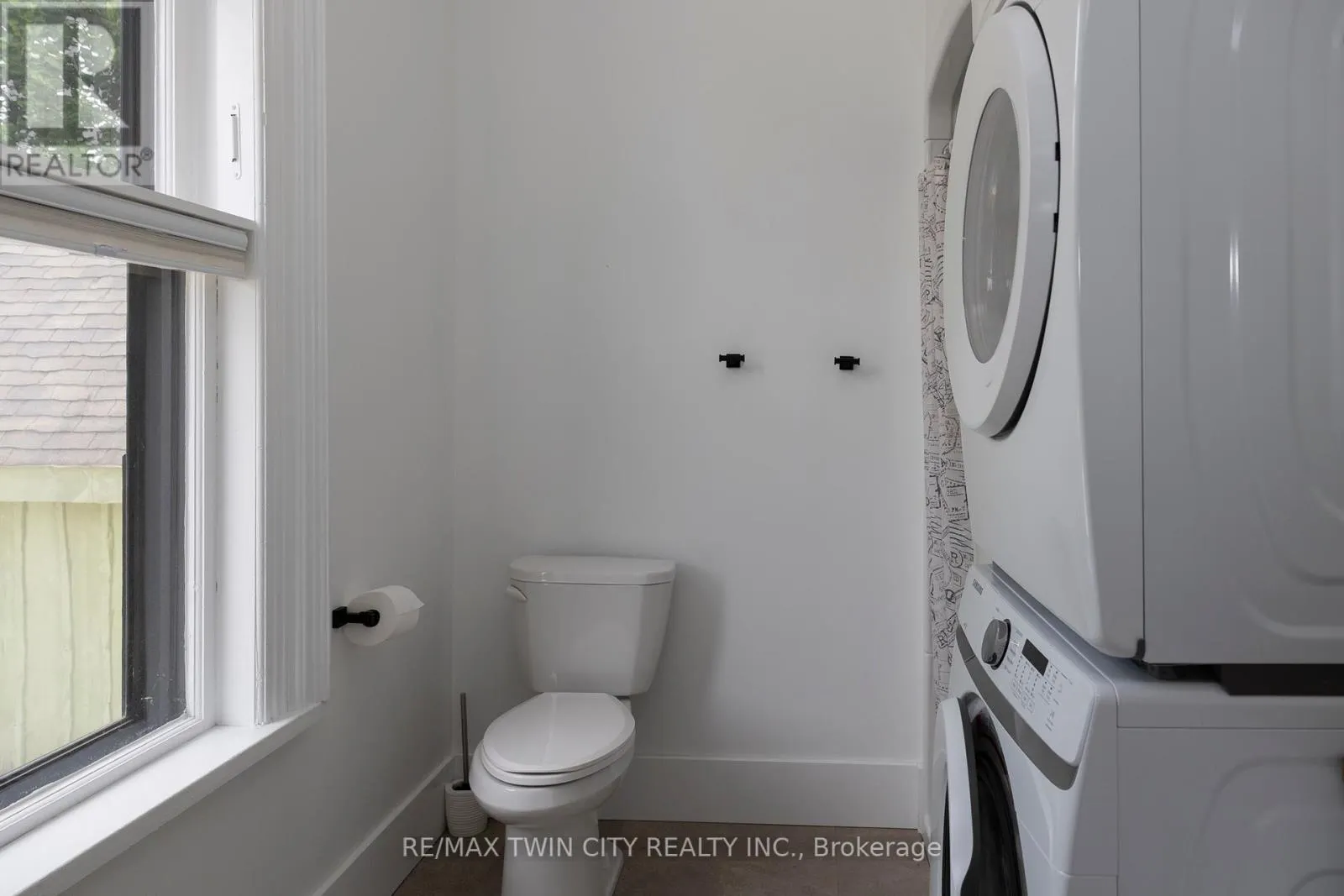 76.5 STOVER STREET E