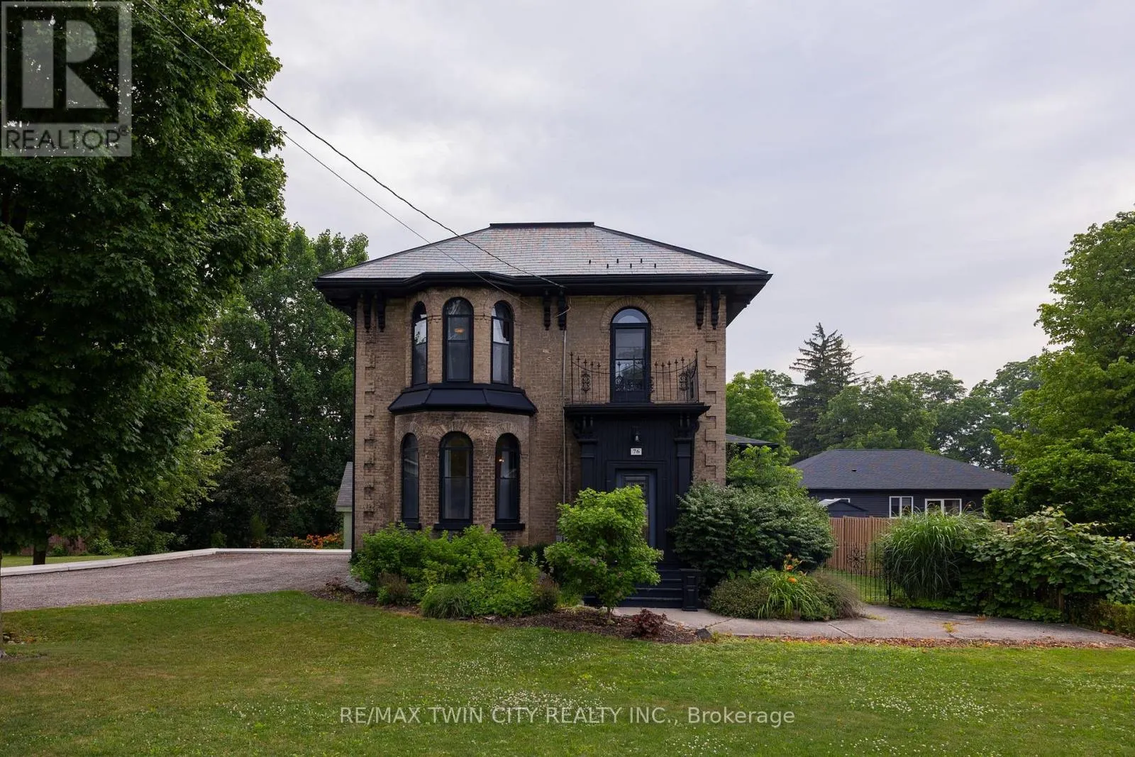 76.5 STOVER STREET E