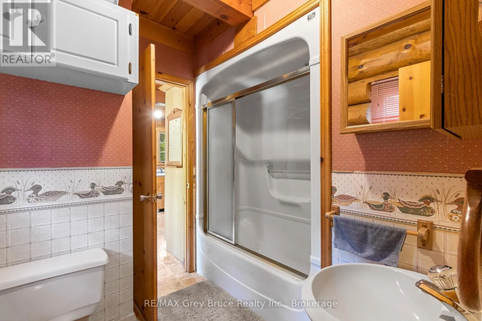 12 SCUGOG LANE