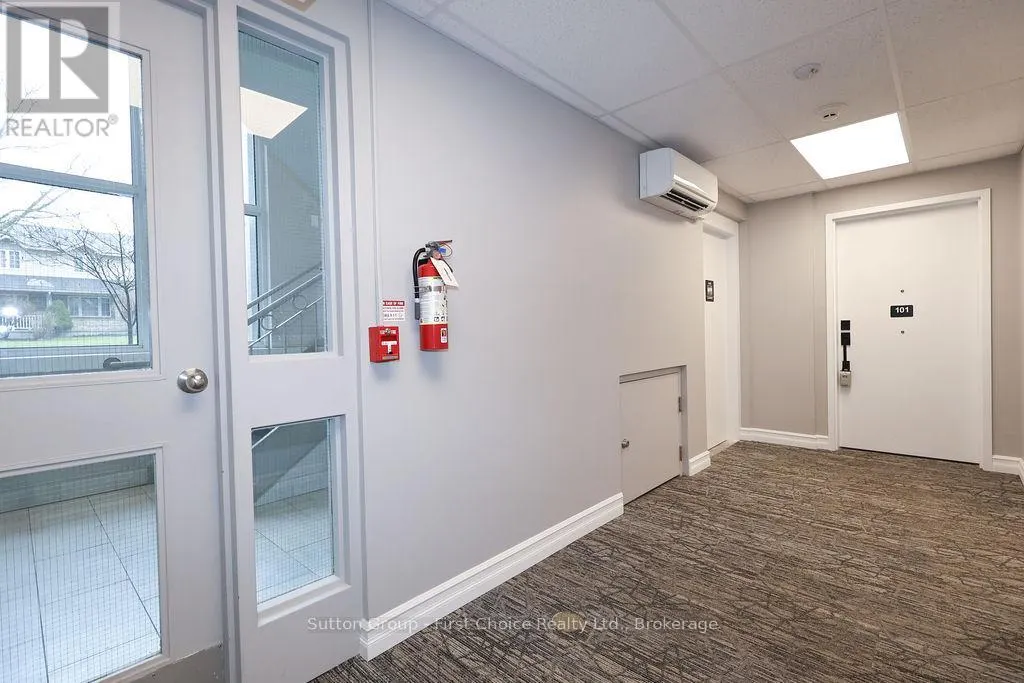 101 - 100 GORDON STREET, #101