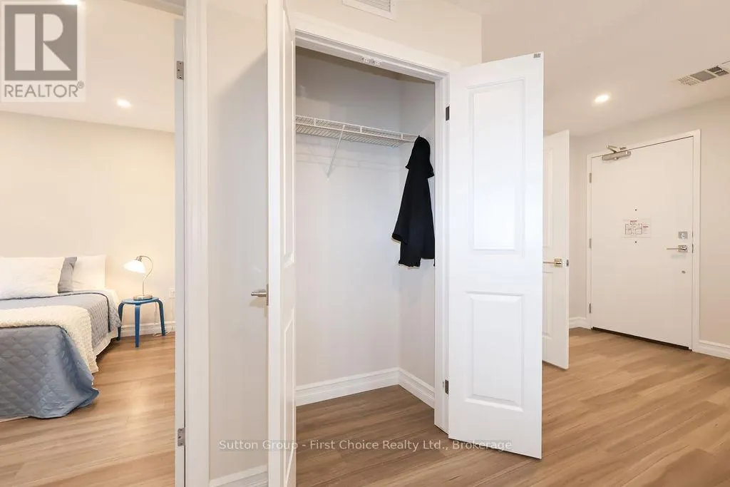 101 - 100 GORDON STREET, #101