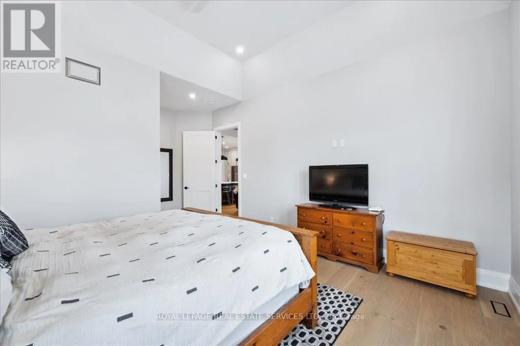 7 - 190 CANBORO ROAD
