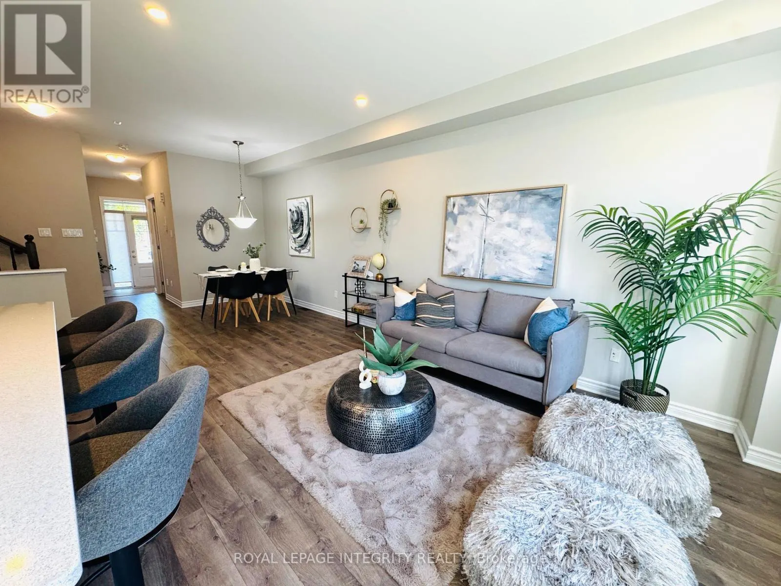 158 BANDELIER WAY