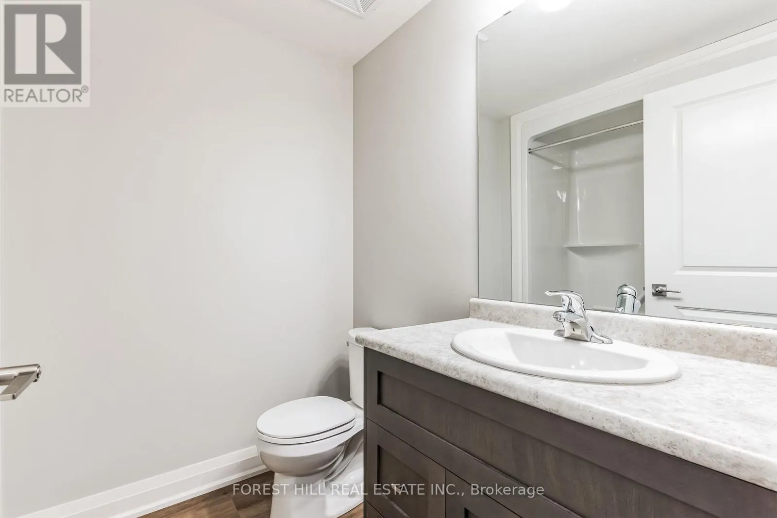 205 - 120 SUMMERSIDES BOULEVARD