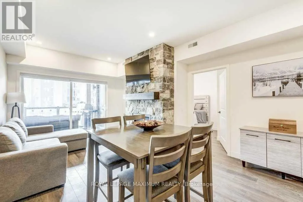 204 - 10 BEAUSOLEIL LANE