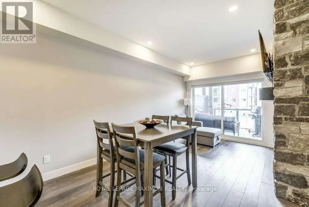 204 - 10 BEAUSOLEIL LANE