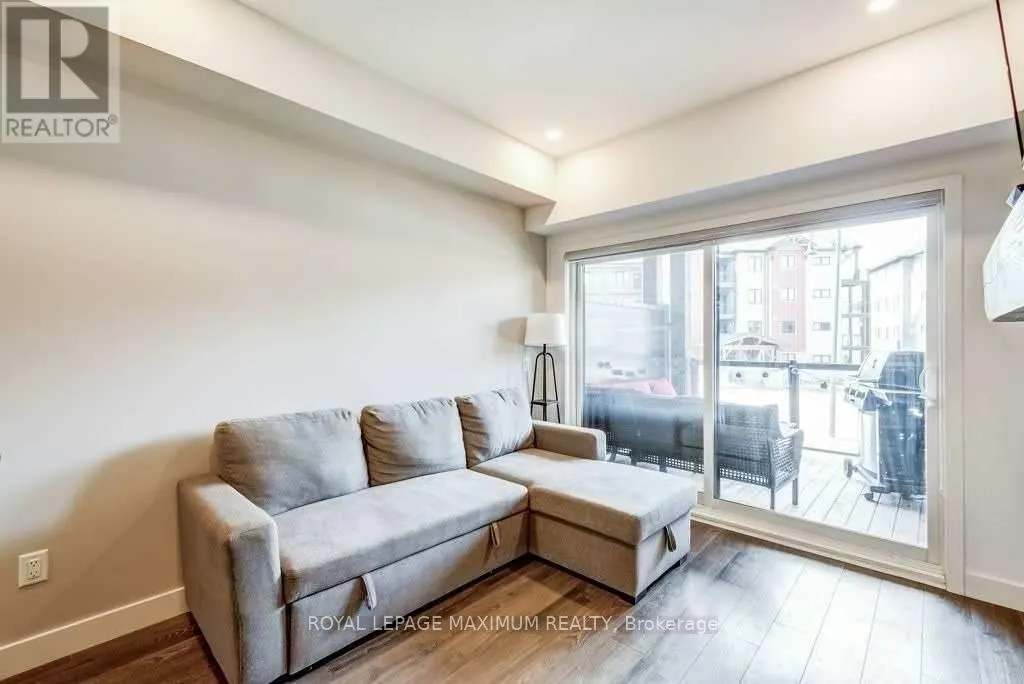 204 - 10 BEAUSOLEIL LANE