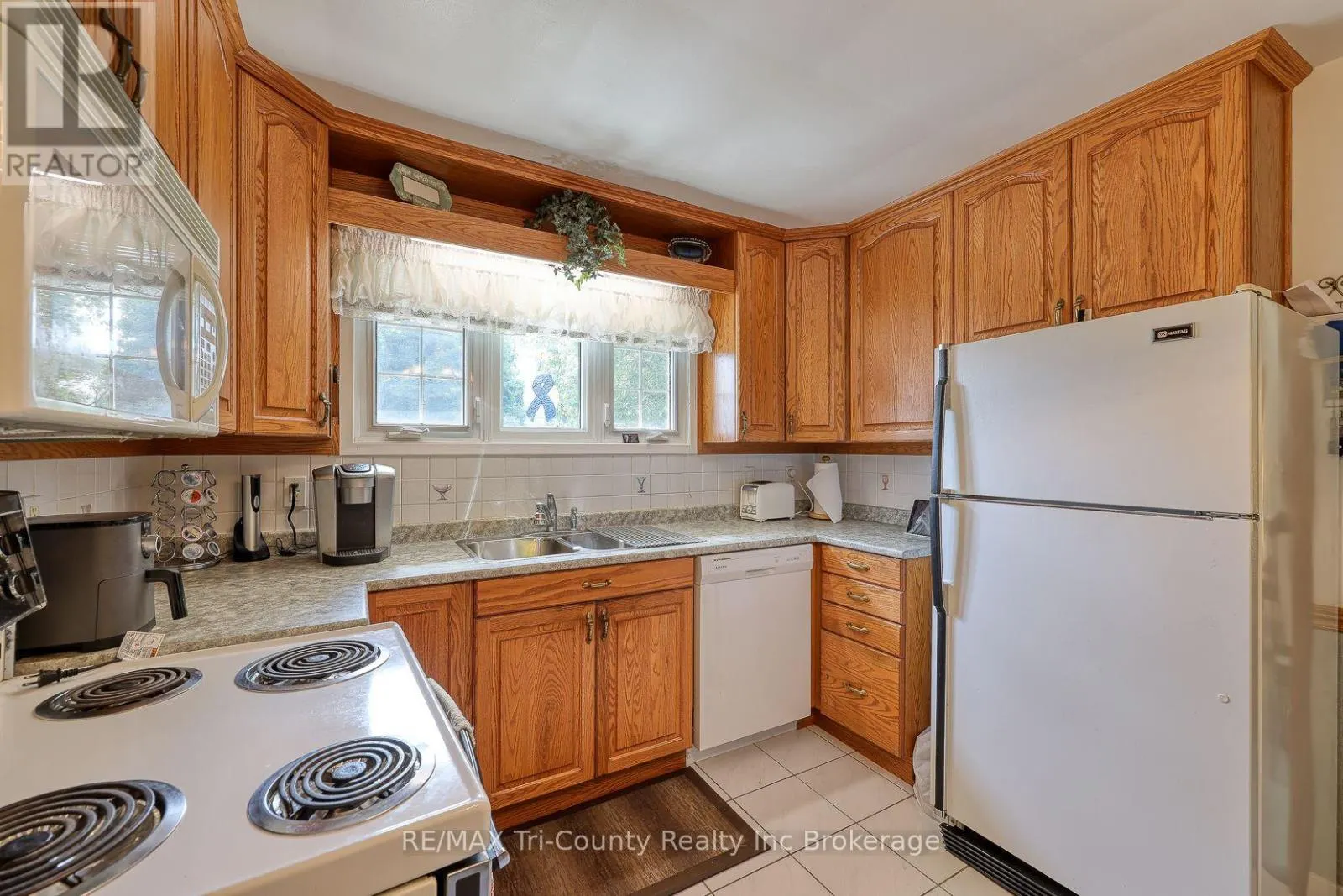 14 LOWRIE CRESCENT