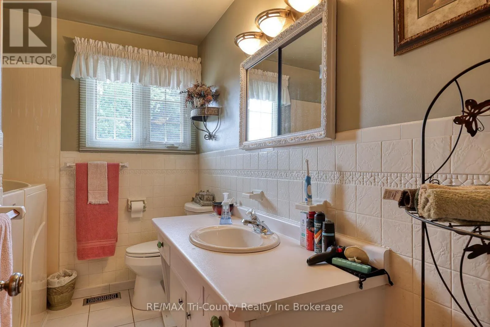 14 LOWRIE CRESCENT