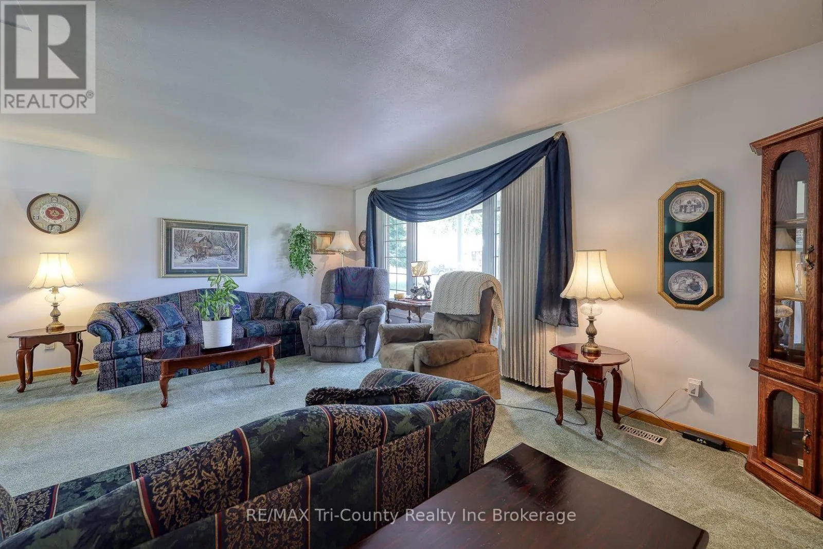 14 LOWRIE CRESCENT