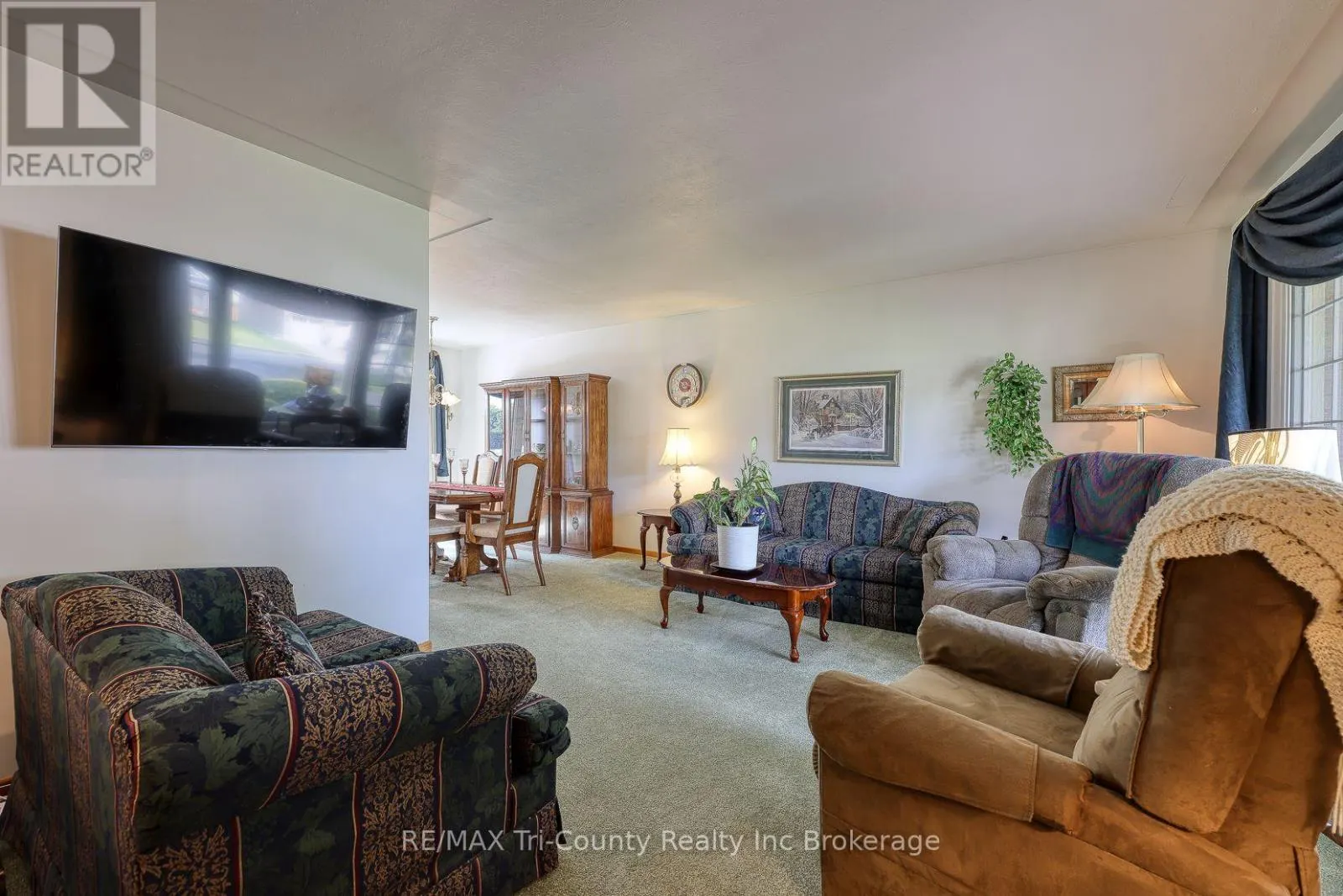 14 LOWRIE CRESCENT