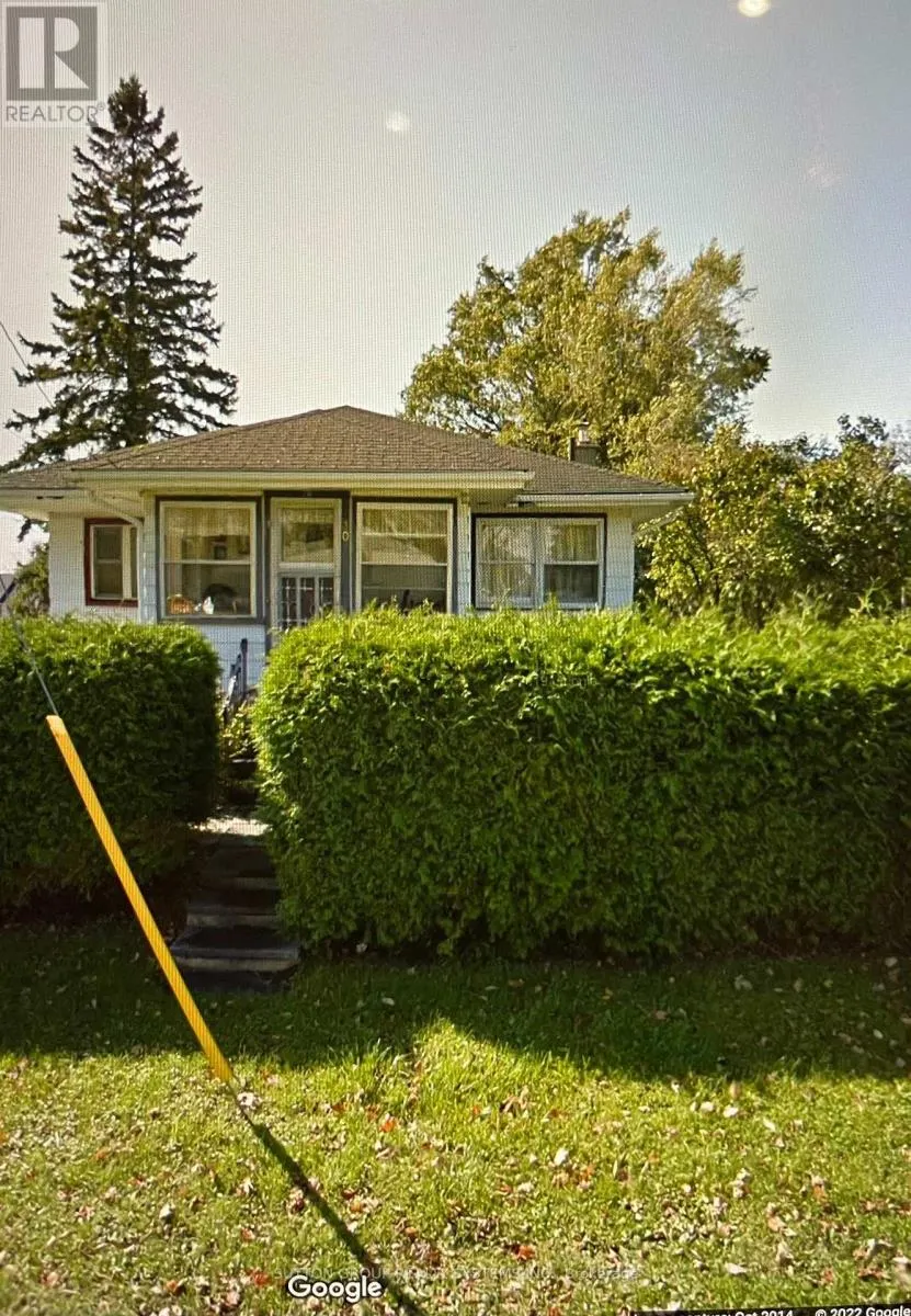 30 PERRY AVENUE