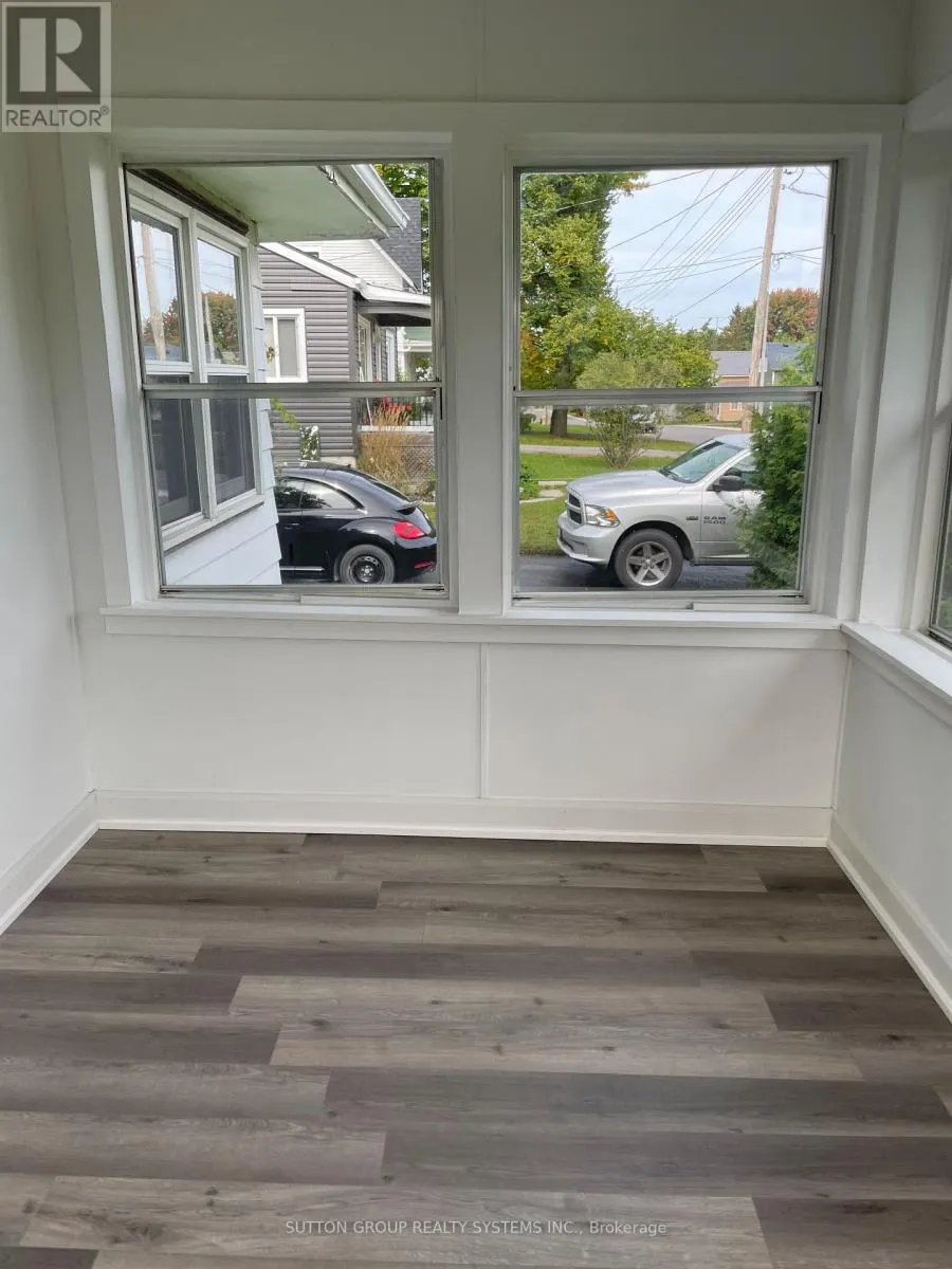 30 PERRY AVENUE