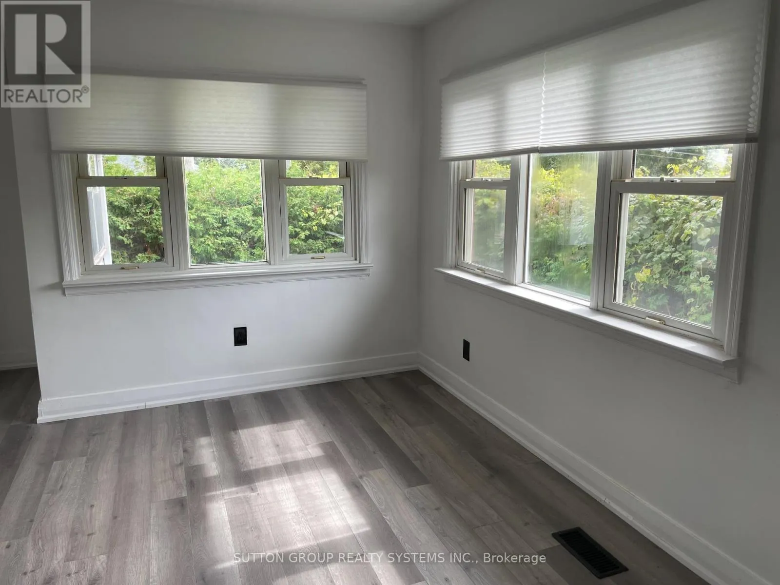 30 PERRY AVENUE