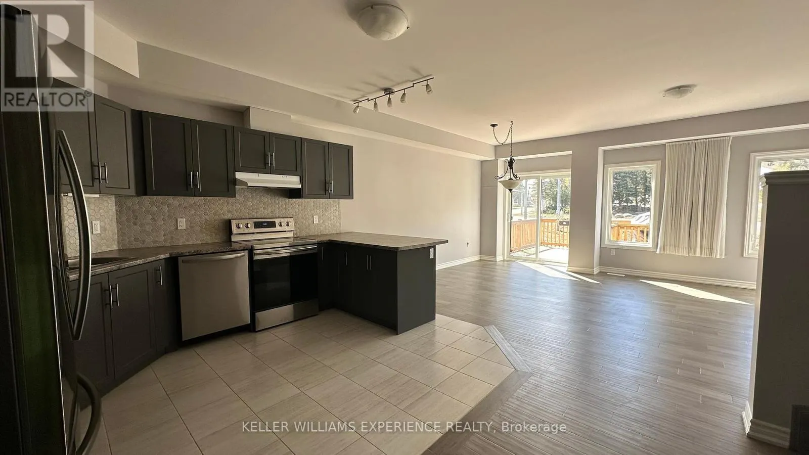 106 DELPHI COURT