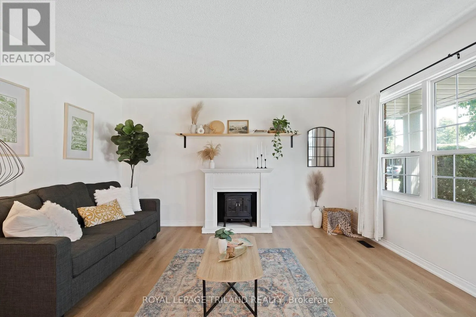 126 HIGHVIEW DRIVE
