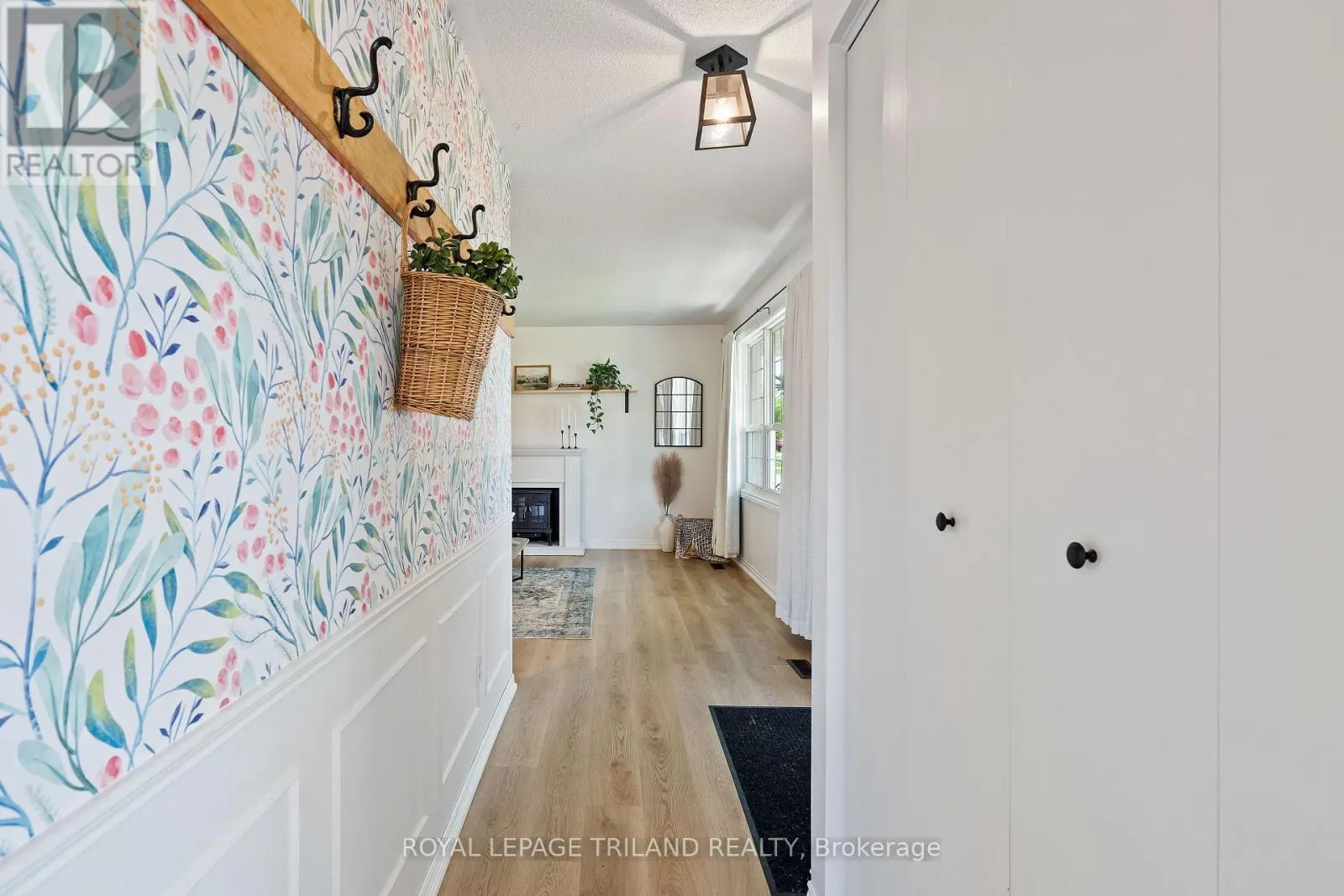 126 HIGHVIEW DRIVE