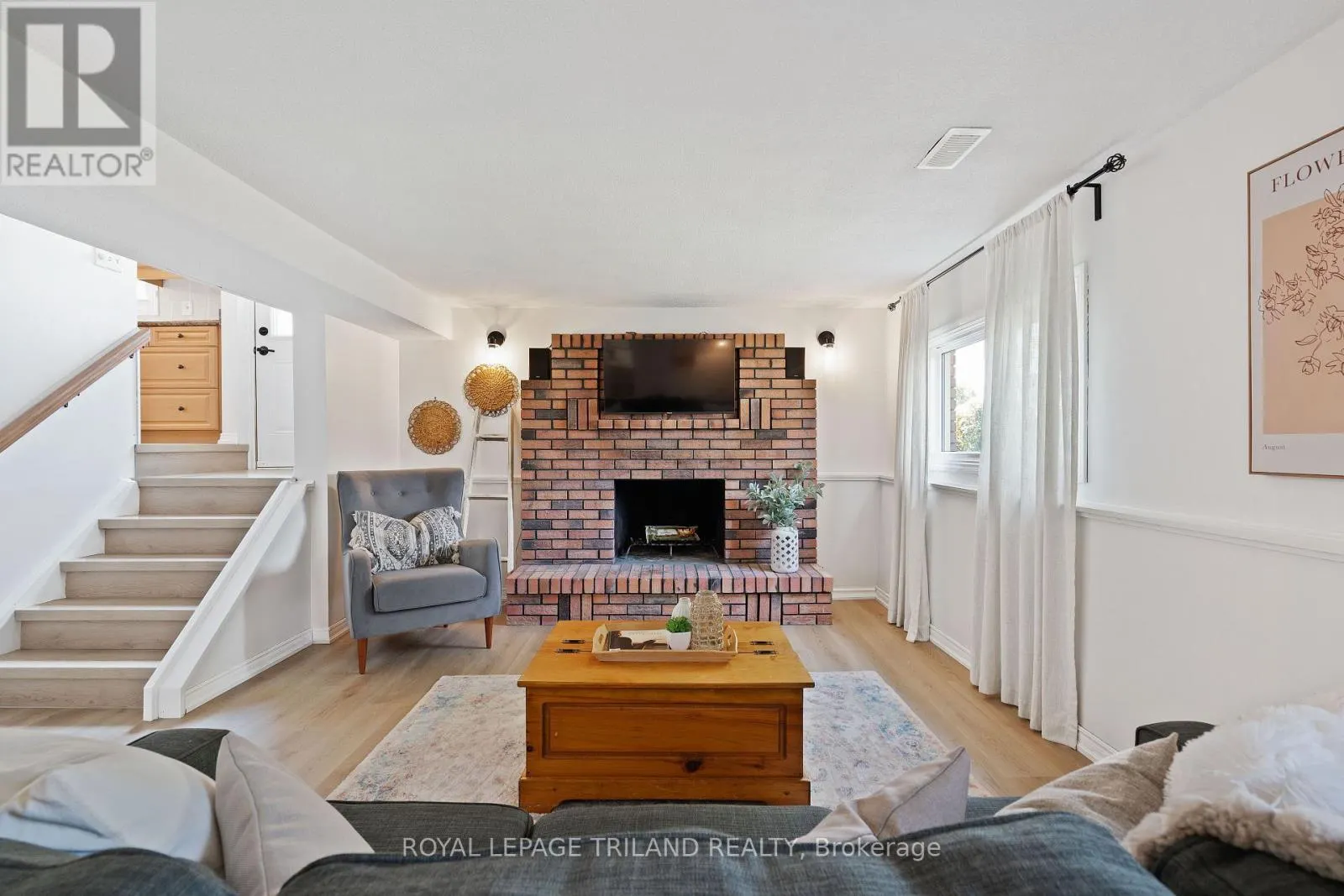 126 HIGHVIEW DRIVE