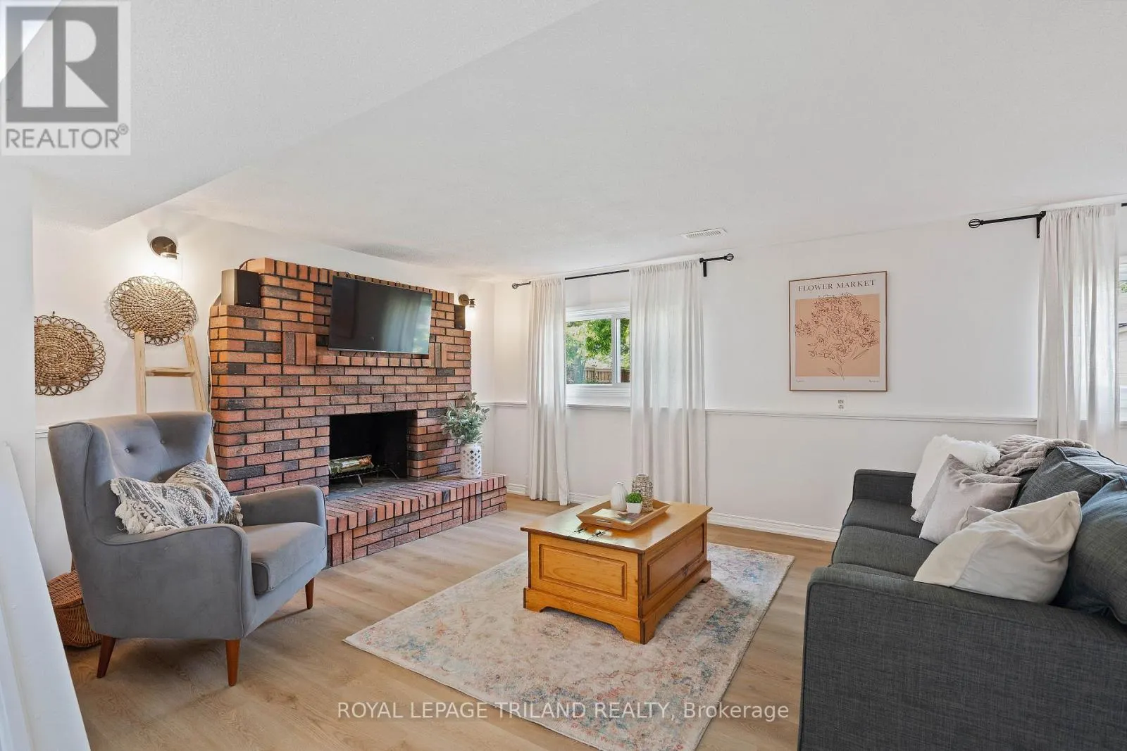 126 HIGHVIEW DRIVE
