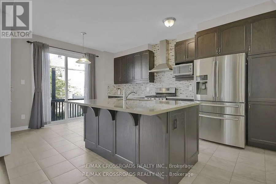906 WHIMBREL WAY