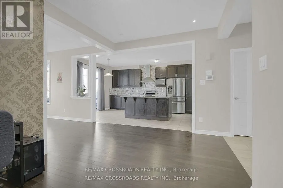 906 WHIMBREL WAY