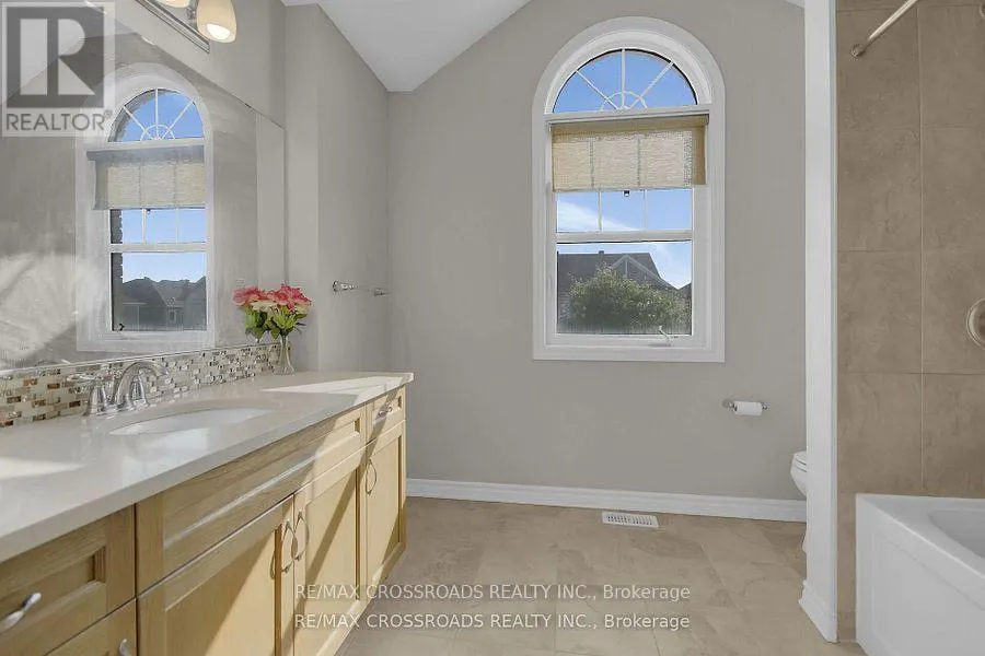 906 WHIMBREL WAY