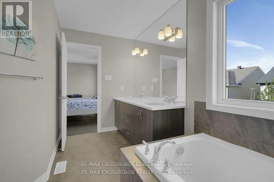 906 WHIMBREL WAY