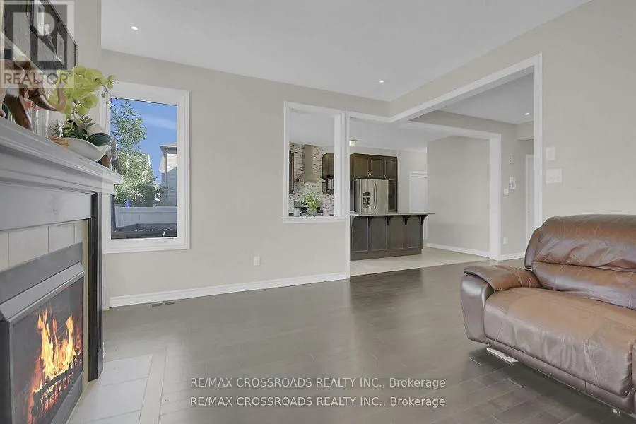 906 WHIMBREL WAY