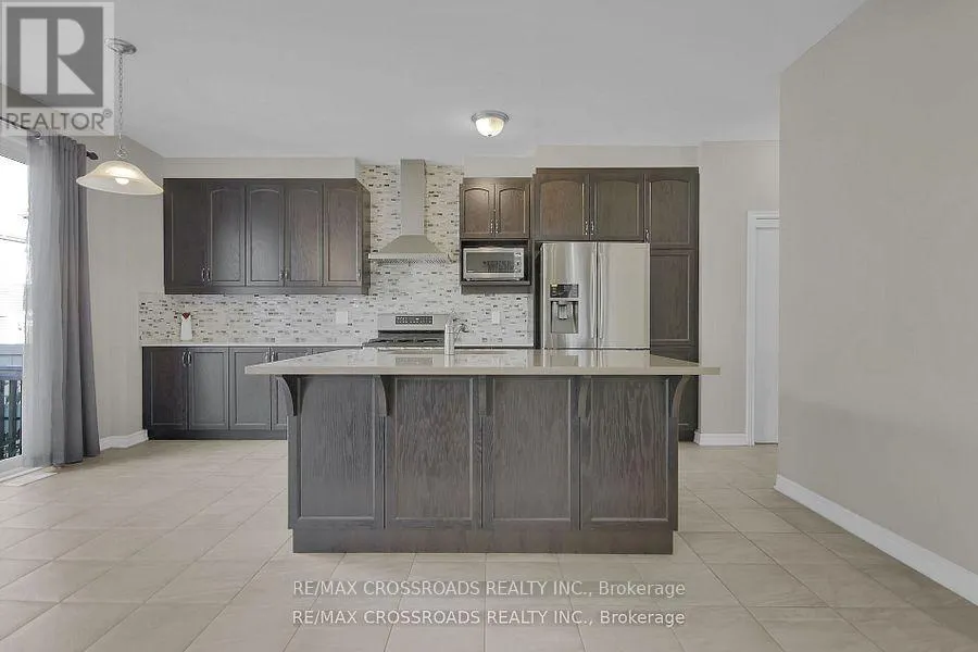 906 WHIMBREL WAY