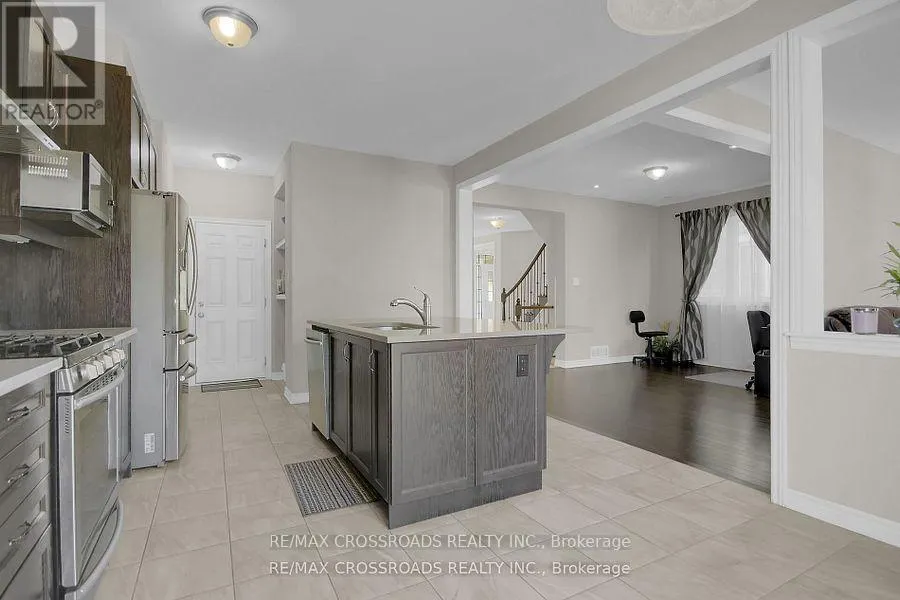906 WHIMBREL WAY