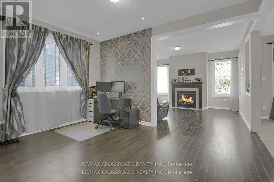 906 WHIMBREL WAY