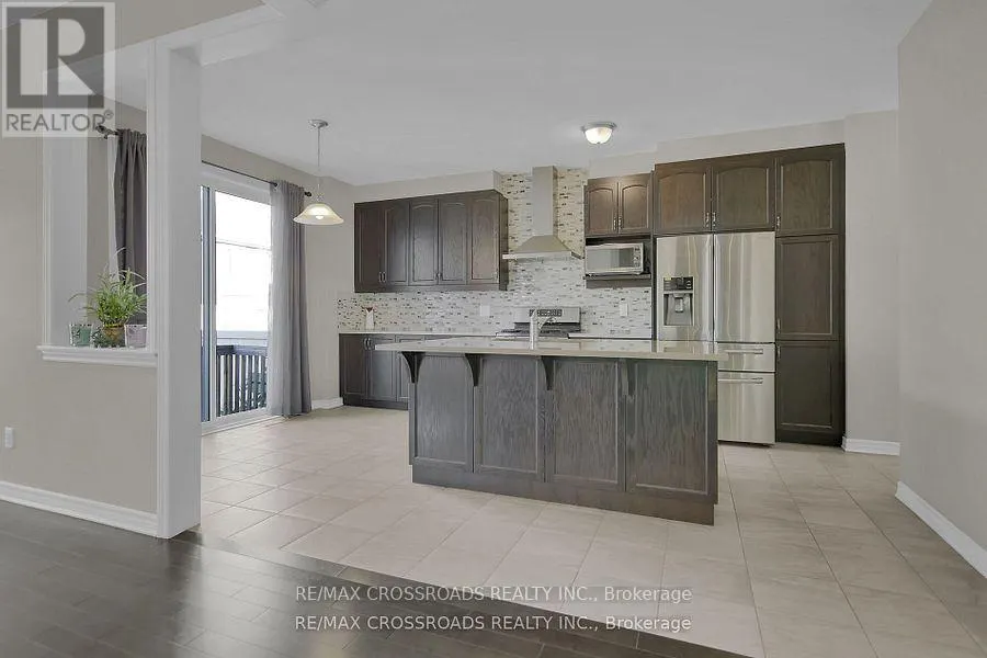 906 WHIMBREL WAY