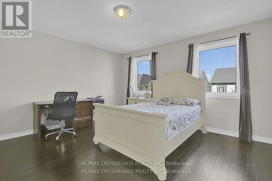906 WHIMBREL WAY