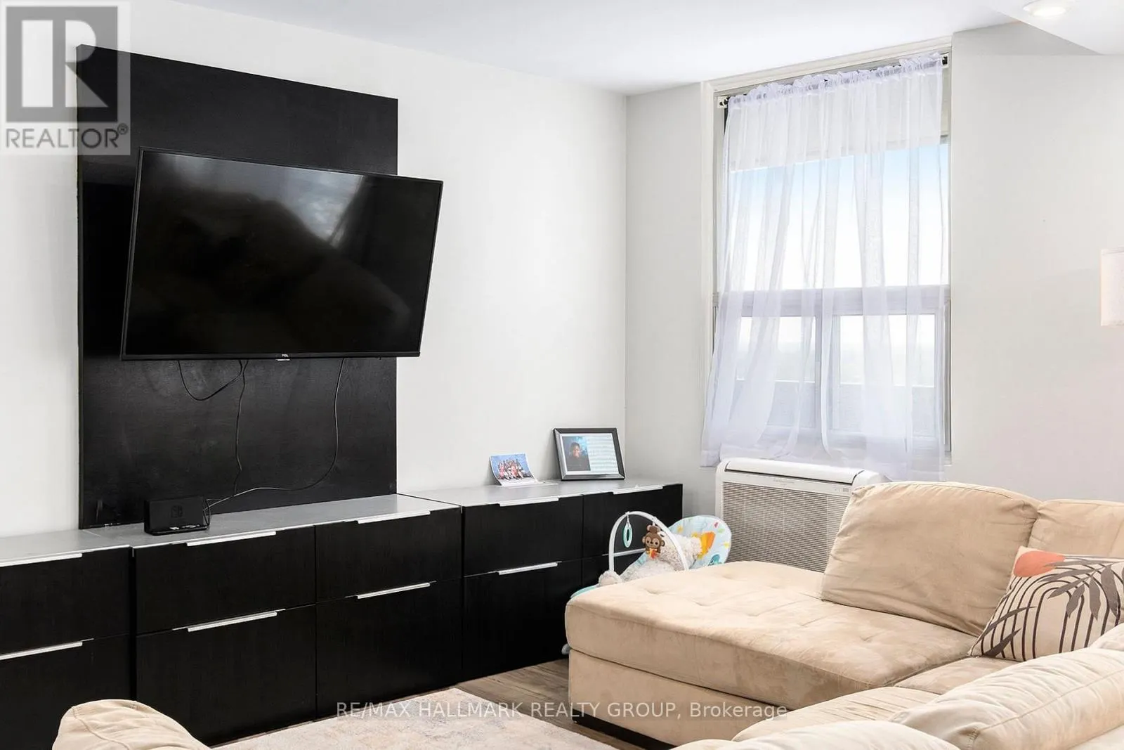 1203 - 1380 PRINCE OF WALES DRIVE