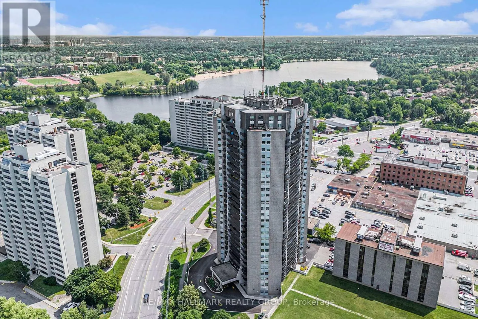 1203 - 1380 PRINCE OF WALES DRIVE