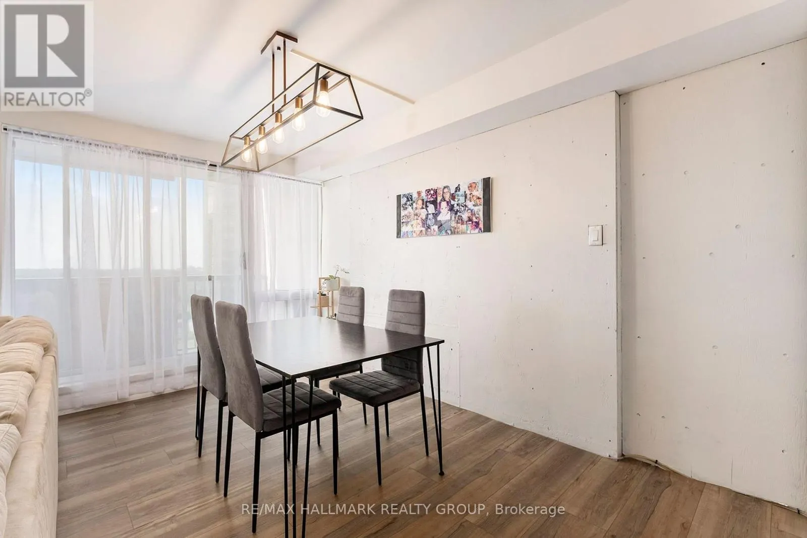 1203 - 1380 PRINCE OF WALES DRIVE