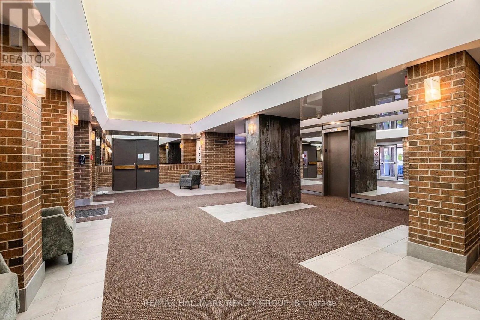 1203 - 1380 PRINCE OF WALES DRIVE