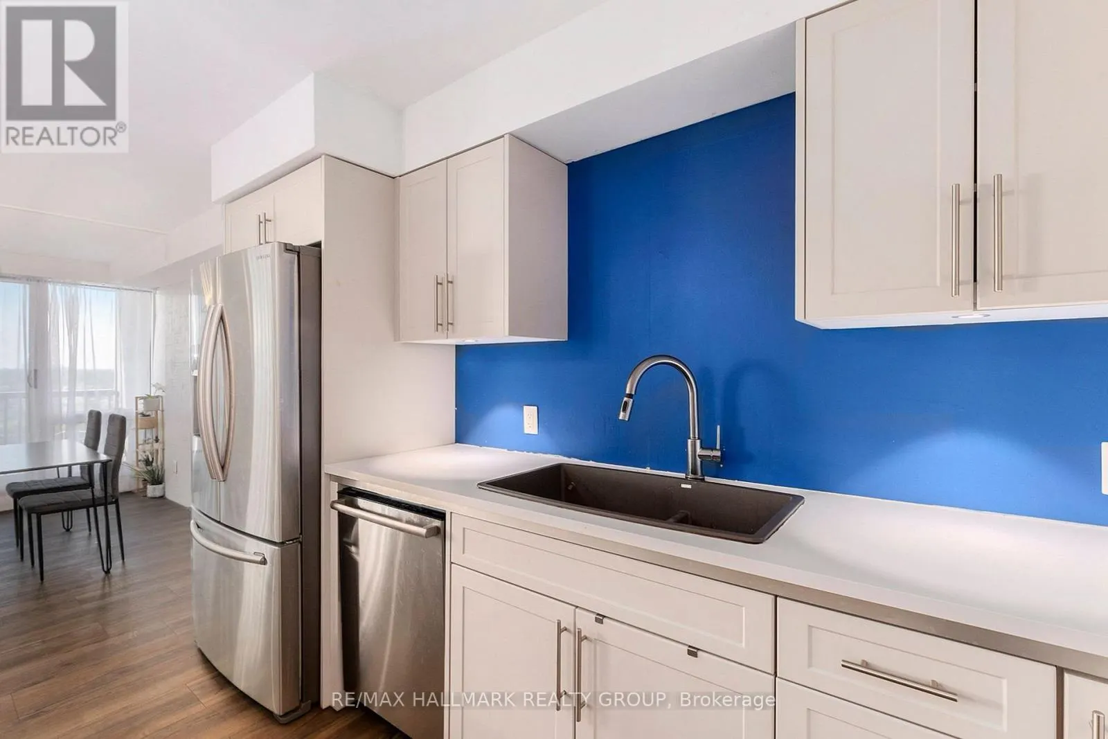 1203 - 1380 PRINCE OF WALES DRIVE