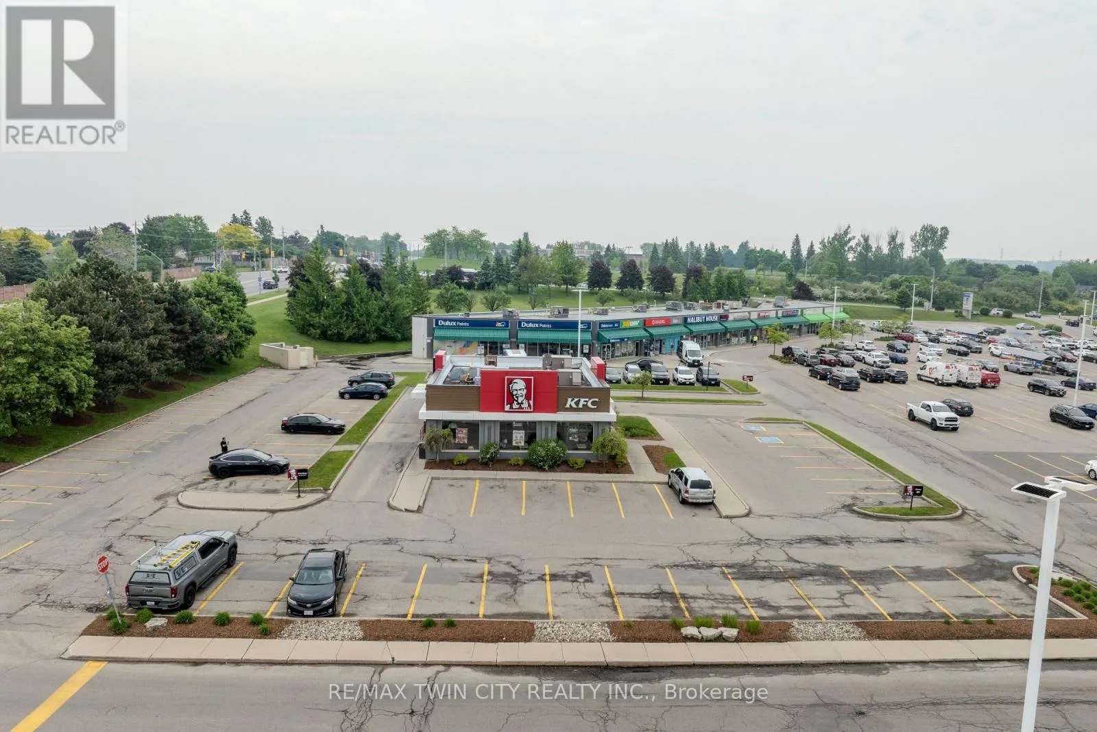 12 - 950 HIGHLAND ROAD W